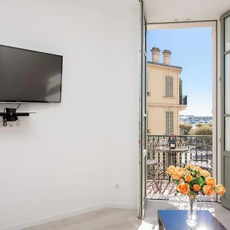 Anzur Yourhosthelper Apartment